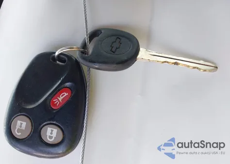 2005 Chevrolet Suburban 1500 Z71 из США, поврежденный, VIN 3GNFK16Z75G196691